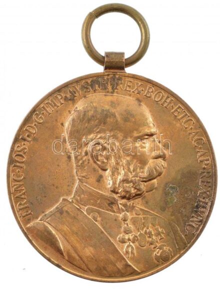 1898. 'Jubileumi Emlékérem Fegyveres Erő Számára / Signum memoriae (AVSTR)' bronz kitüntetés mellszalag nélkül T:1-,2 patina Hungary 1898. 'Commemorative Jubilee Medal for the Armed Forces' bronze decoration without ribbon C:AU,XF patina