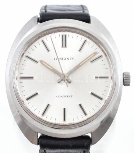 Longines Conquest kézi felhúzós karóra, működik, eredeti szíjjal, eredeti dobozában, hátoldalán gravírozással, d: 40mm