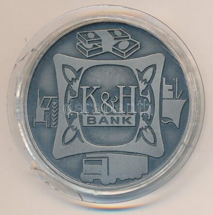 1987. 'K&H Bank / Országos Kereskedelmi és Hitelbank Rt. 1987 Január 1.' ezüstpatinázott emlékérem (42,5mm) T:1-