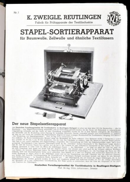 cca 1930-1940 Mikroszkópokkal és egyéb műszerekkel kapcsolatos összeállítás, kézzel írt és gépelt jegyzetekkel, beragasztott képekkel, korabeli reklámkiadványokkal. Német nyelven, félvászon-kötésben.