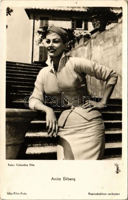 Anita Ekberg. Columbia Film (lyuk / pinhole)