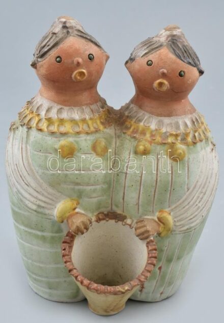 Kiss Roóz Ilona (1920-2010): Lányok, mázas kerámia, kézzel festett, jelzett, hibátlan, m: 20 cm