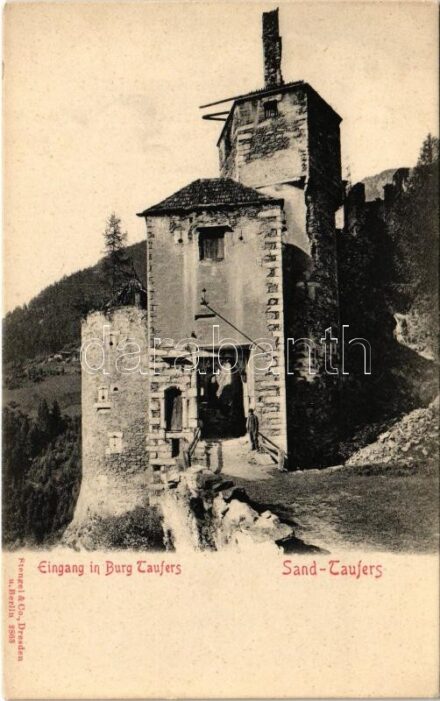 Campo Tures, Sand in Taufers (Südtirol); Eingang in Burg Taufers / castle (EK)