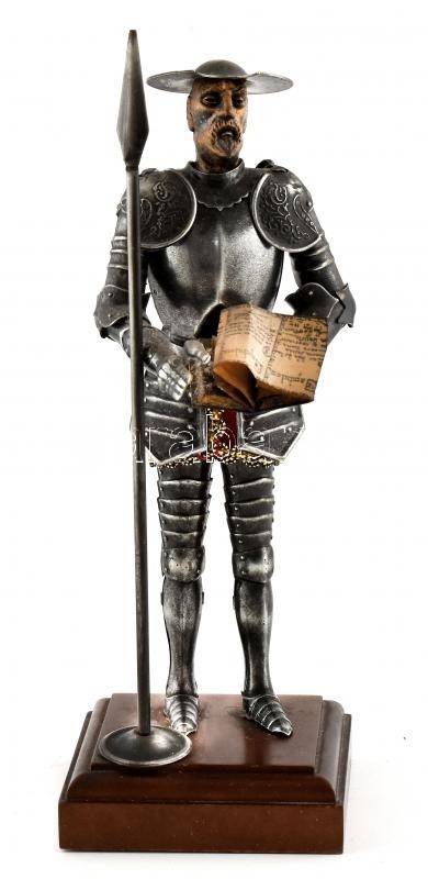 Jelzés nélkül: Don Quijote. Fém, fa talapzaton. Sérült, kalapja hiányzik. Kopott, m:26cm