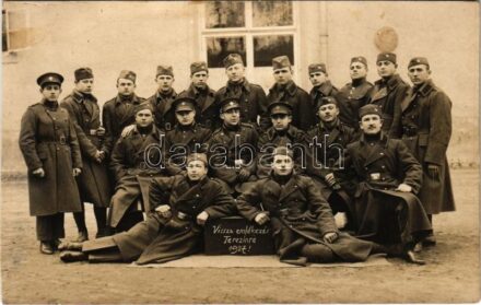 1927 Visszaemlékezés Terezínre / Hungarian and Czech soldiers. J. Safár photo (vágott / cut)