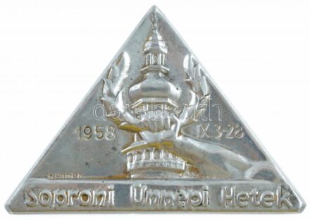 Renner Kálmán (1927-1994) 1958. 'Soproni ünnepi hetek 1958. IX. 3-28.' háromszög alakú, ezüstözött fém emlékplakett (78x112mm) T:2 patina, kis ph
