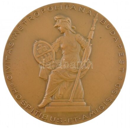 Berán Lajos (1882-1943) 1931. 'CIVITAS METROPOLITANA BUDAPEST HOSPITIBUS ET AMICIS S D / AZ IFJÚ SZÉP PEST KI BIZTON ÖLELVE NYÚJT CORVIN AGG VÁRÁNAK HŰ KEZET ' kétoldalas Br emlékérem (70,5mm) T:1- patina, kis ph