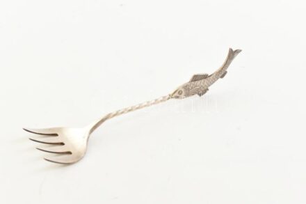 Alpakka szardínia villa, jelzés nélkül, kopott, h: 14cm