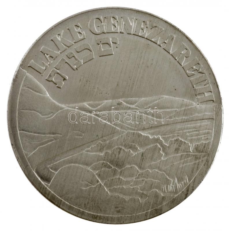 Izrael DN 'Genezáreti tó' peremen jelzett Ag emlékérem, peremen sorszámozott '0725' sorszámmal, fa dísztokban (26,08g/0.935/37mm) T:1 (eredetileg PP) Israel ND 'Lake Genezareth' Ag commemorative medallion, hallmarked on edge, with '0725'
