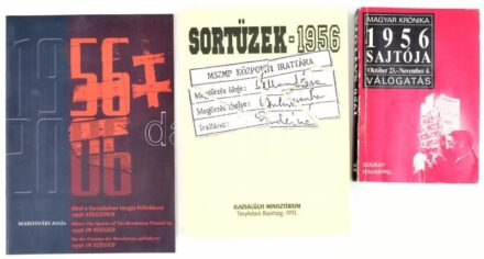 3 db 1956-os forradalom témájú kiadvány: Sortüzek 1956. Szerk.: Kahler Frigyes. Lakitelek, 1993, Antológia Kiadó. Kiadói papírkötés + 1956 sajtója: Október 23.-November 4. válogatás. 101 fényképpel. Debrecen, 1989, Kolonel Lap-és