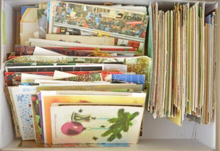 Egy nagy doboznyi MODERN motívum képeslap és üdvözlőkártya / A big box of MODERN motive postcards greeting cards