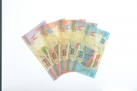 Madagaszkár 2017. 100A + 200A + 500A (2x) + 1000A T:I Madagascar 2017. 100 Ariary + 200 Ariary + 500 Ariary (2x) + 1000 Ariary C:UNC