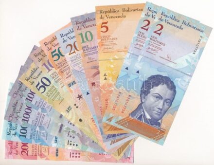 Venezuela 2007-2018. 2B-20.000B (12db, 10xklf, közte 2007. 2B (2x) sorszámkövető és 2016. 1000B (2x) sorszámkövető) T:I,I- Venezuela 2007-2018. 2 Bolívares - 20.000 Bolívares (12pcs, 10xdiff, within 2007. 2 Bolívares (2x) consecutive