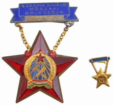 ~1950. 'Szakma kiváló műszaki dolgozója - Kohászat' Rákosi-címeres zománcozott kitüntetés hátlapon '72353' sorszámmal, miniatűrrel, eredeti tokban T:2 patina
