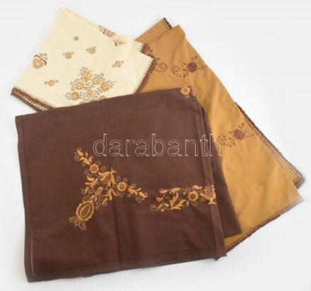 3 db hímzett terítő, hibátlan, 75x75, 150x150, 120x220 cm