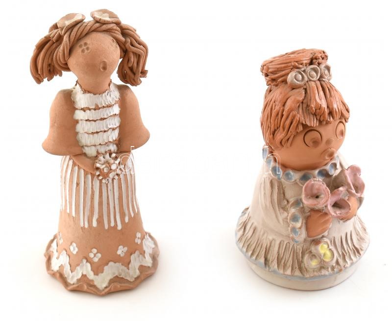 2 db kerámia figura: Antalfiné Szente Katalin (?- ): Lány virágokkal, jelzett, m: 12,5 cm + Hajna jelzéssel: Lány, jelzett, m: 16 cm