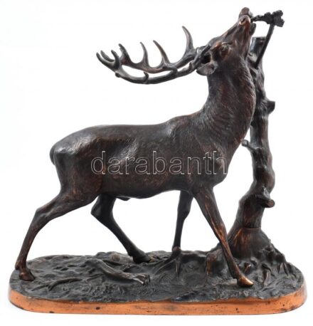 Jelzés nélkül: Szarvas. Öntöttvas, agancsai javítottak. m: 34cm