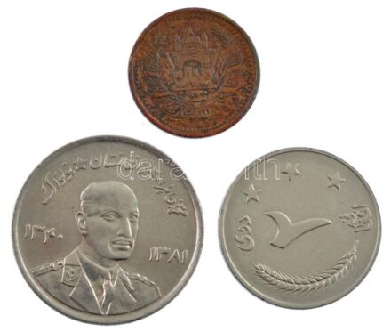 Afganisztán 1951. 25p Br + 1961. 2A acél + 5A acél T:2- patina, ph Afghanistan 1951. 25 Pul Br + 1961. 2 Afghanis steel + 5 Afghanis steel C:VF patina, edge error Krause KM#941, #954-955