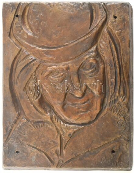 Tar István (1910 - 1971): Gerendai Tibor, újpesti fényképész édesanyja. Bronz falplasztika, jelzett, 41x31 cm