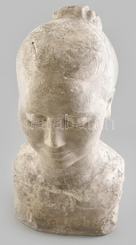 Borbereki-Kovács Zoltán (1907 - 1992): A művész testvére. Gipsz, jelzett, korának megfelelő sérülésekkel. M: 50 cm