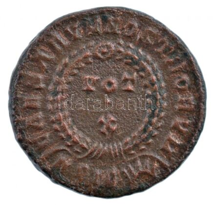 Római Birodalom / Siscia / Crispus 321-324. AE3 Br (3,07g) T:2- Roman Empire / Siscia / Crispus 321-324. AE3 Br 'IVL CRIS-PVS NOB C / CAESARVM NOSTRORVM - VOT X - ASIS sunburst' (3,07g) C:VF RIC VII 181,A