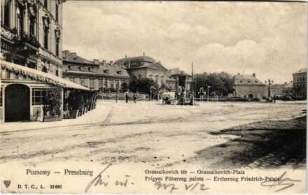 1907 Pozsony, Pressburg, Bratislava; Grassalkovich tér, Frigyes főhercegi palota, hirdetőoszlop, Kávéház / square, palace, advertising column, cafe (r)