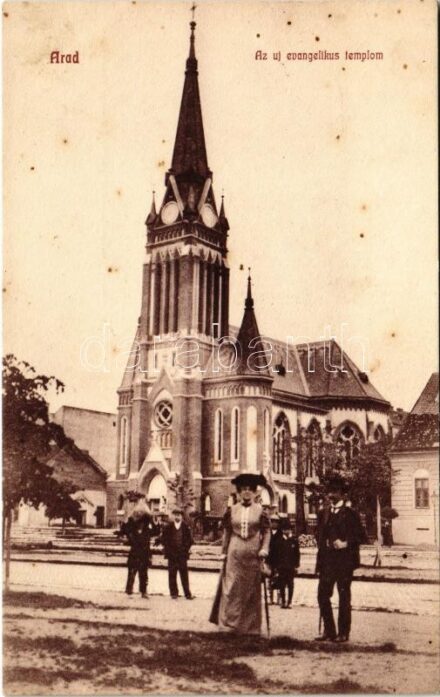 Arad, Új evangélikus templom. Husserl M. kiadása / New Lutheran church (apró lyuk / tiny pinhole)