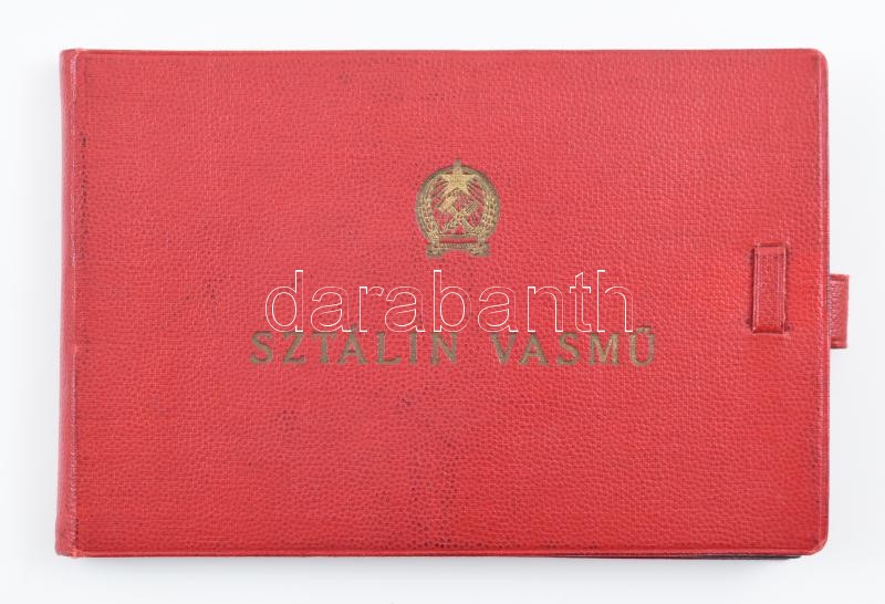 1955 A Sztálin (Dunai) Vasmű, 19 db fotó leporellószerűen kihajtható kartonon, vászon tokban, készítve az acélmű üzembe helyezésének 1 éves évfordulójára, szép állapotban, fotóméret: 9×12 cm - Image 4