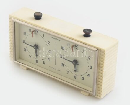 Szovjet sakkóra, javításra szorul, mechanikus szerkezettel, 11x22x6cm
