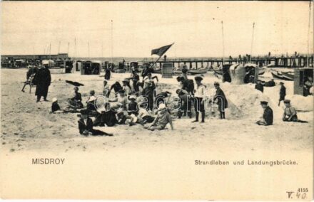 Miedzyzdroje, Misdroj; Strandleben und Landungsbrücke / beach life