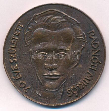 1979. '70 éve született Radnóti Miklós' egyoldalas Br emlékérem (53mm) T:2- kis patina, a hátulján egy nagyobb repedés