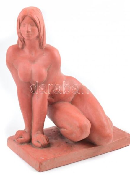 Kárpáti Anna 1977: Női akt, terrakotta, jelzett, kopásnyomokkal, m: 29 cm