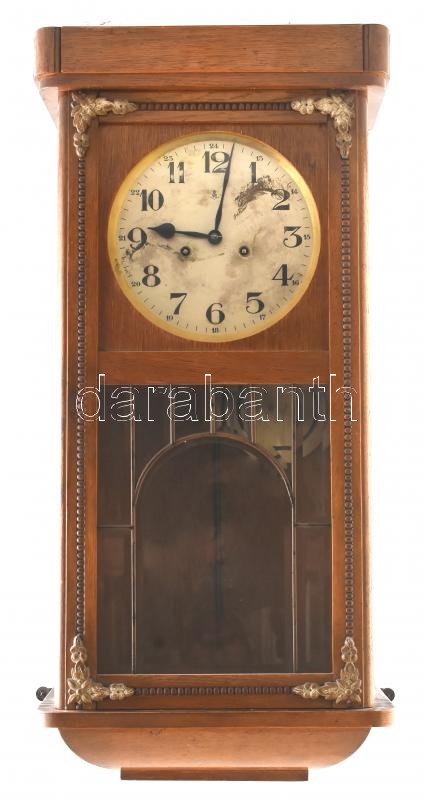Negyedütős falióra, korának megfelelő sérülésekkel, nincs kipróbálva, m:74cm