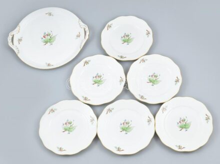 Herendi csipkebogyó / hecsedli mintás süteményes készlet. 6 + 1 db. Kézzel festett, jelzett, hibátlan. d:21 cm, d: 32 cm
