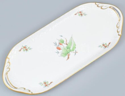 Herendi csipkebogyómintás szendvicses tál, kézzel festett, jelzett, hibátlan. 36x15cm