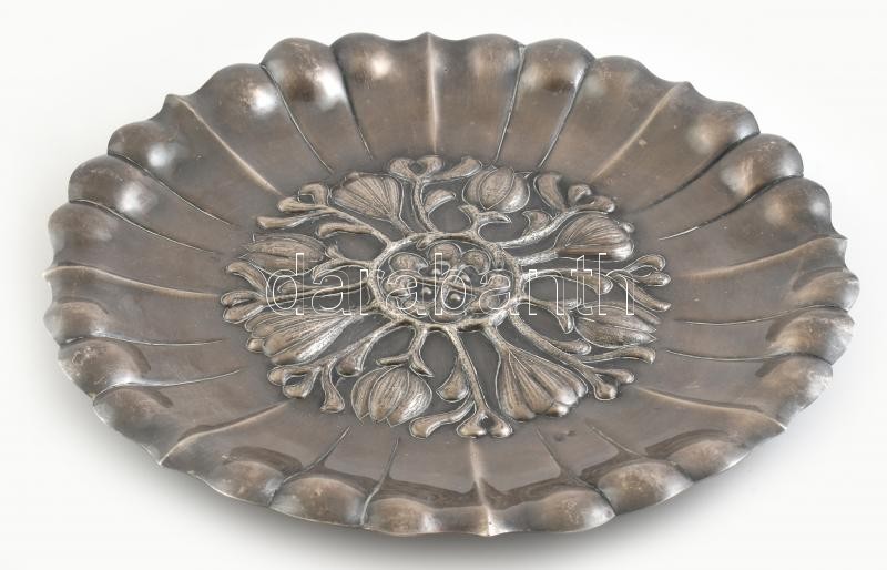 Nahyméretű falitál, jn. Kopott, d: 35 cm