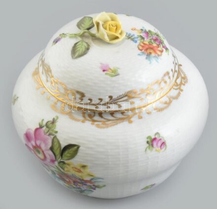Herendi rózsás bonbonier, kézzel festett, jelzett, sérült rózsa, m:16 cm, d:16 cm