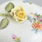 Herendi rózsás bonbonier, kézzel festett, jelzett, sérült rózsa, m:16 cm, d:16 cm - Image 2