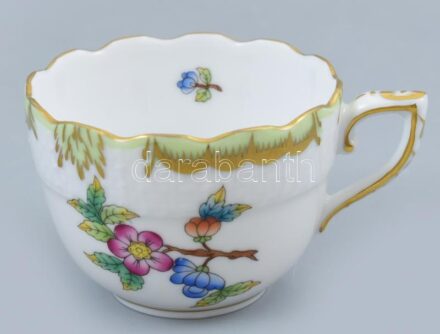 Herendi Viktória mintás porcelán mokkás csésze, kézzel festett, jelzett, hibátlan, m: 4,5 cm, d: 6,5 cm