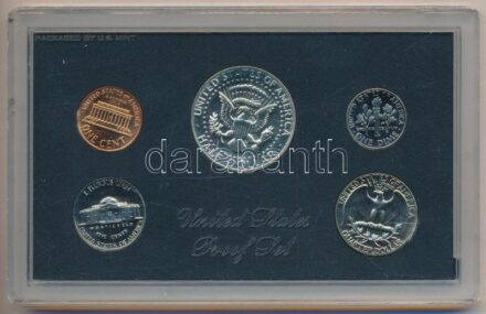 Amerikai Egyesült Államok 1969S 1c Br + 5c Cu-Ni + 10c Cu-Ni + 25c Cu-Ni + 1/2$ Ag proof szett eredeti műanyag dísztokban T:PP kis patina, a tok pár helyen karcos, sérült USA 1969S. 1 Cent Br + 5 Cents Cu-Ni + 10 Cents Cu-Ni + 25 Cents