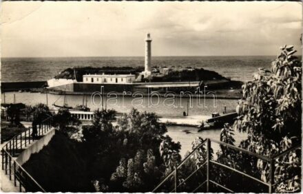1963 Cherchell, La Ville Musée, Jolie échappée sur le Phare / lighthouse (EB)