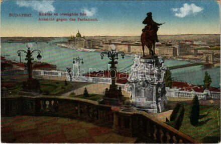 Budapest I. Királyi vár, Kilátás az Országház felé (EK)