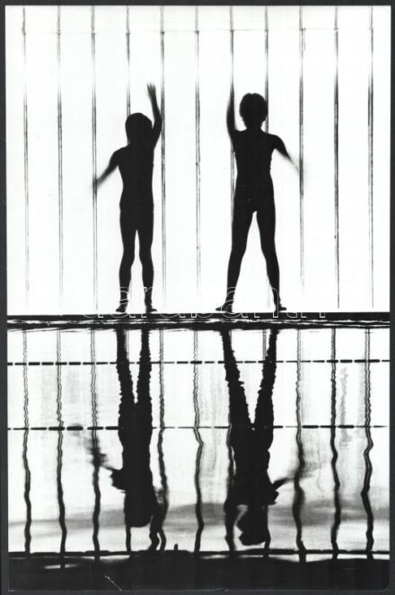 1980 Engi László: Sziluett, amatőr művészfotó, jelzett, 40x26 cm