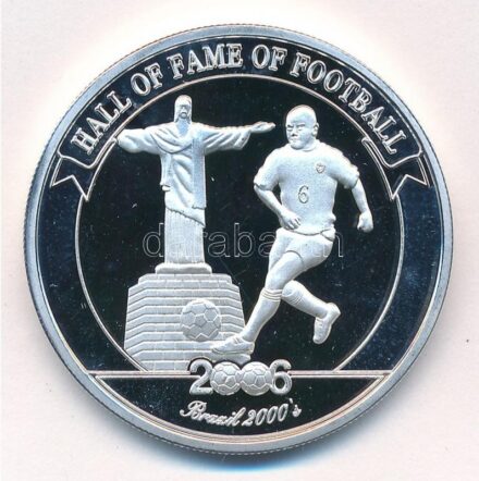 Uganda 2006. 2000Sh Ag 'A labdarúgás halhatatlanjainak csarnoka - Brazília 2000-es évek / Roberto Carlos' bizonytalan ezüsttartalmú! T:1- (PP) fo. Uganda 2006. 2000 Shillings Ag 'The Hall of Fame of Football - Brazil 2000s / Roberto Carlos'