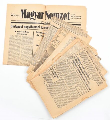 1956 10 db újság az '56-os forradalom idejéből (Népakarat, Népszava, Magyar Honvéd, Magyar Nemzet, stb.), vegyes állapotban