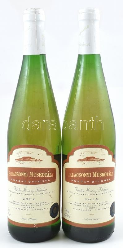 2002 Badacsonyi Muskotály, Muscat Ottonel, Badacsony Borászati Szövetkezet, Nemesgulács, Rizapuszta, 2 bontatlan palack félédes fehérbor, pincében, szakszerűen tárolt, 12,5%, 0,75 l x2