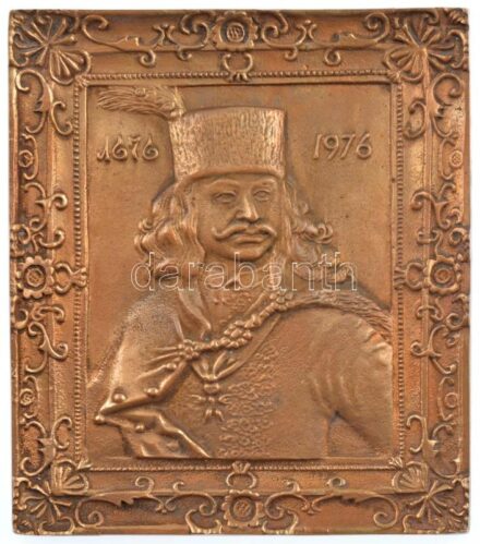 1976. II. Rákóczi Ferencet ábrázoló, festmény keret hatású széllel. Egyoldalas, öntött bronz plakett (162x142mm) T:1-