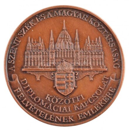 Bozó Gyula (1913-2004) 1999. 'A Szent Szék és a Magyar Köztársaság közötti diplomáciai kapcsolat felvételének emlékére' bronz emlékérem (42,5mm) T:1