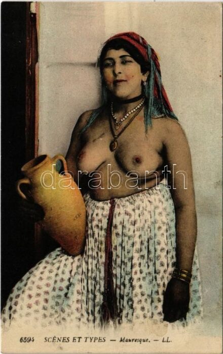 Scenes et Types. Mauresque / half-naked Moorish woman