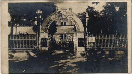 Siófok, Park étterem, kávéház és cukrászda, Győri Vörös Misi reklám. Tulajdonosok Komoróczy és Spitzer, photo